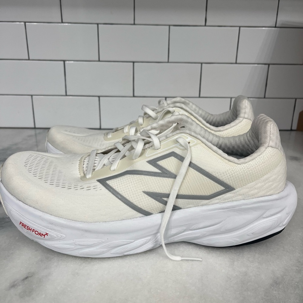 New Balance White/Tan 1080v14